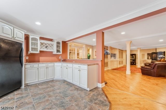 3 Kentview Ct, Raritan Twp., NJ 08822