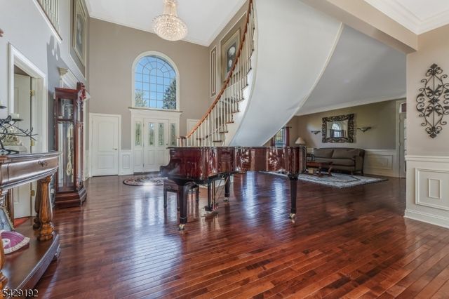 3 Kentview Ct, Raritan Twp., NJ 08822