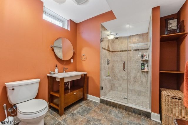 3 Kentview Ct, Raritan Twp., NJ 08822