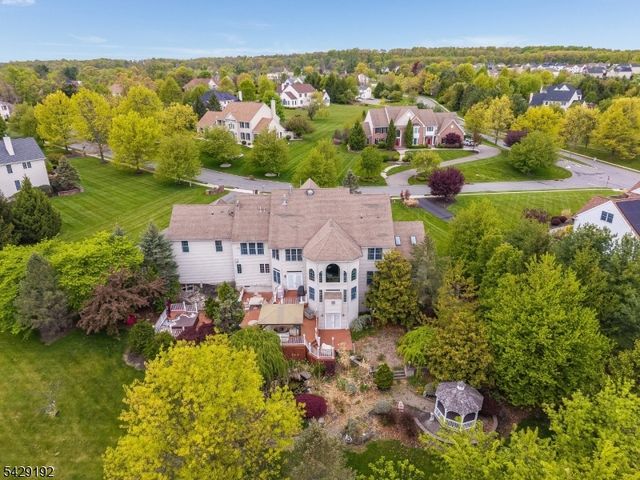 3 Kentview Ct, Raritan Twp., NJ 08822