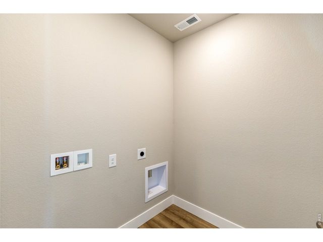 653 Muturu Rd, Johnstown, CO 80534