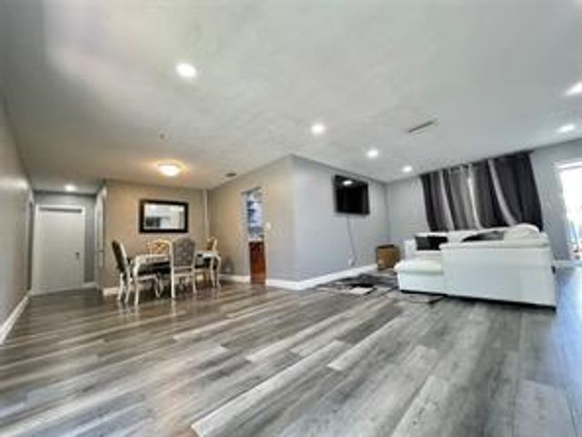 1478 NE 56th Street, Fort Lauderdale, FL 33334