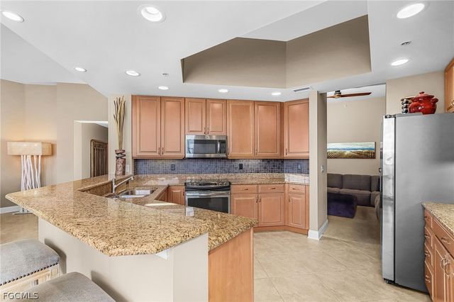 4137 Bay Beach LN 522, Fort Myers Beach, FL 33931