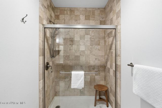 4583 Greenchain LOOP, APT 9, Coeur D'alene, ID 83814