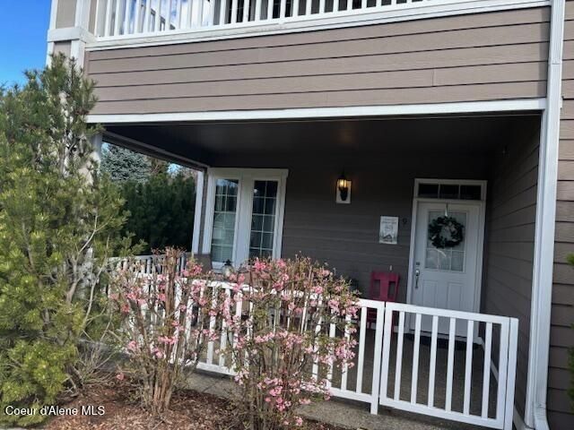4583 Greenchain LOOP, APT 9, Coeur D'alene, ID 83814