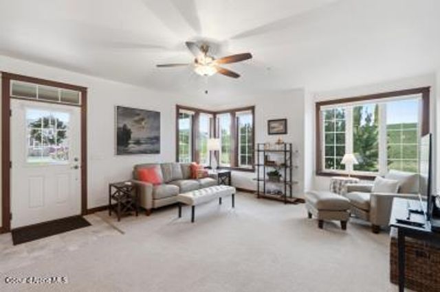 4583 Greenchain LOOP, APT 9, Coeur D'alene, ID 83814