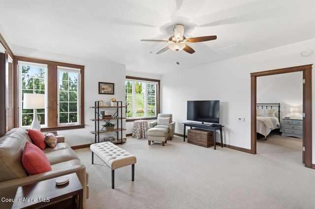 4583 Greenchain LOOP, APT 9, Coeur D'alene, ID 83814