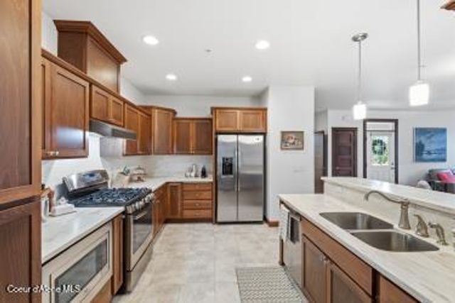 4583 Greenchain LOOP, APT 9, Coeur D'alene, ID 83814