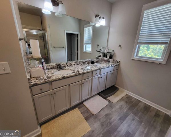 5414 Town Square Way, Flowery Branch, GA 30542