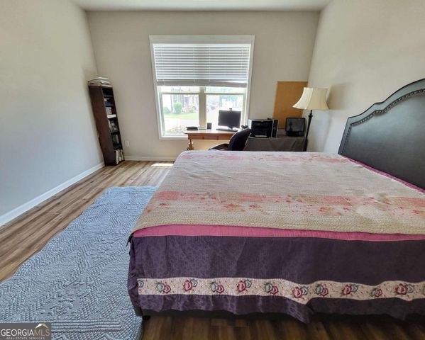 5414 Town Square Way, Flowery Branch, GA 30542