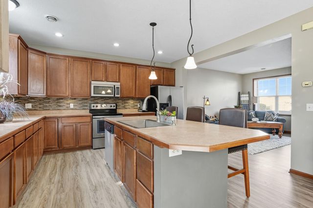 1967 Sierra Drive 303, Hastings, MN 55033