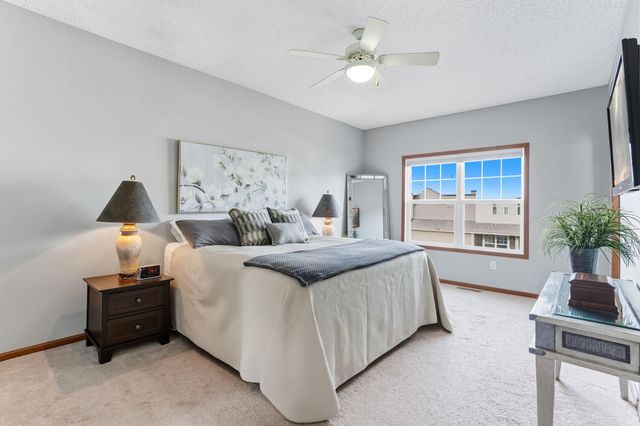 1967 Sierra Drive 303, Hastings, MN 55033