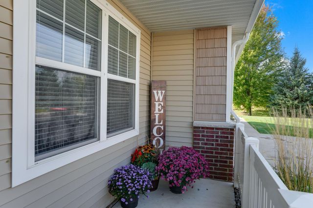 1967 Sierra Drive 303, Hastings, MN 55033