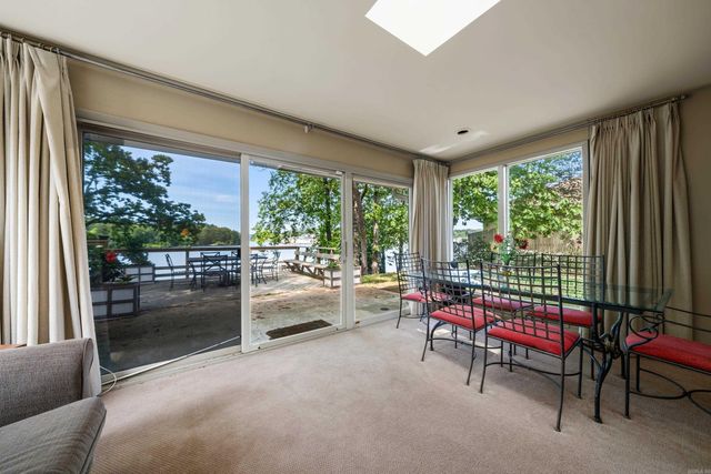 110 Bayview Point, Hot Springs, AR 71901