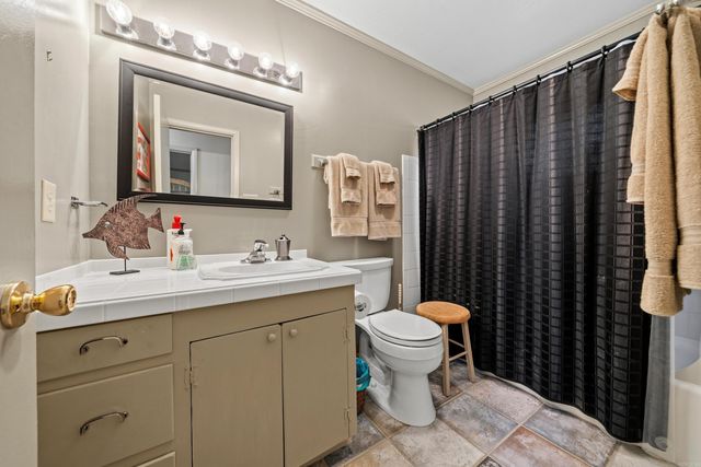 110 Bayview Point, Hot Springs, AR 71901