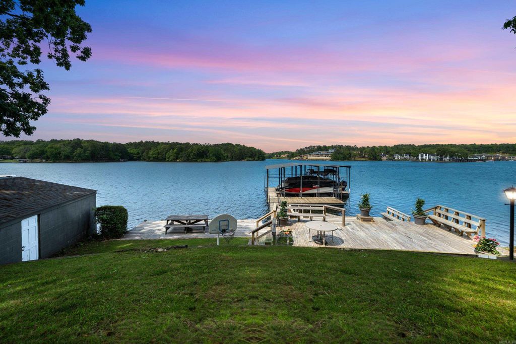 110 Bayview Point, Hot Springs, AR 71901
