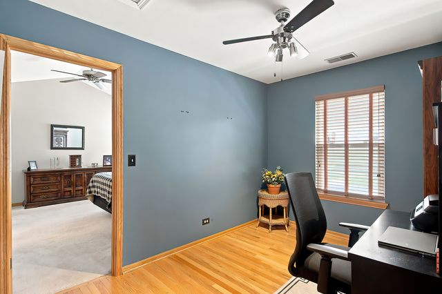 783 Manor Road, Crystal Lake, IL 60014