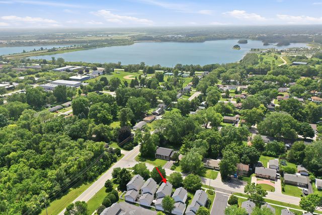783 Manor Road, Crystal Lake, IL 60014