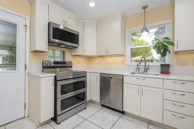 3725 S Marcy STREET, Milwaukee, WI 53220