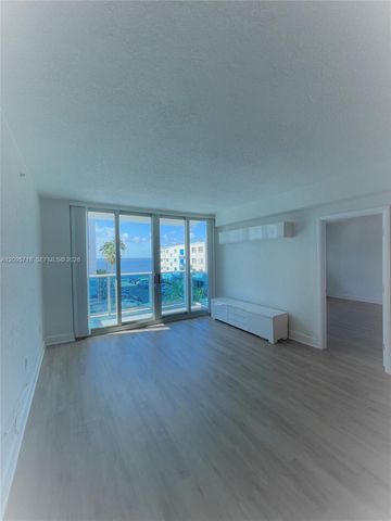 7501 E Treasure Drive 3P, North Bay Village, FL 33141