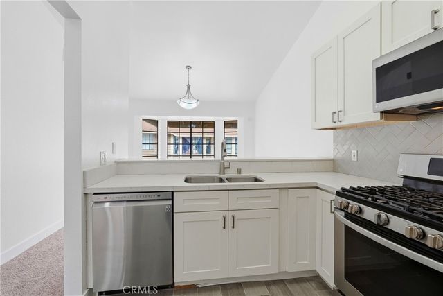 11350 Foothill 35, Sylmar, CA 91342