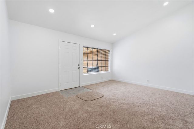 11350 Foothill 35, Sylmar, CA 91342