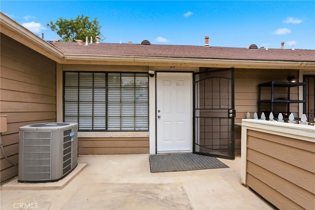 11350 Foothill 35, Sylmar, CA 91342