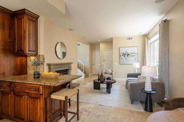 1575 Corte Daniel, Oceanside, CA 92056