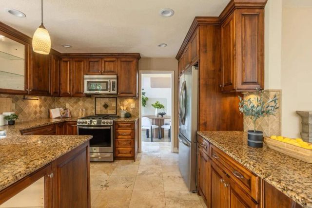 1575 Corte Daniel, Oceanside, CA 92056
