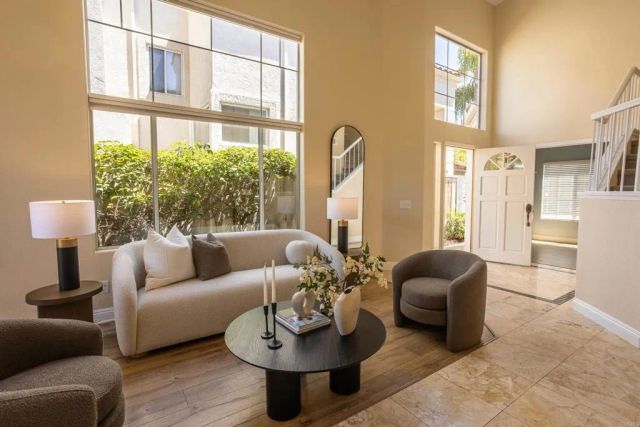 1575 Corte Daniel, Oceanside, CA 92056