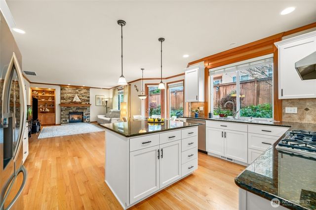 18725 35th Drive SE, Bothell, WA 98012