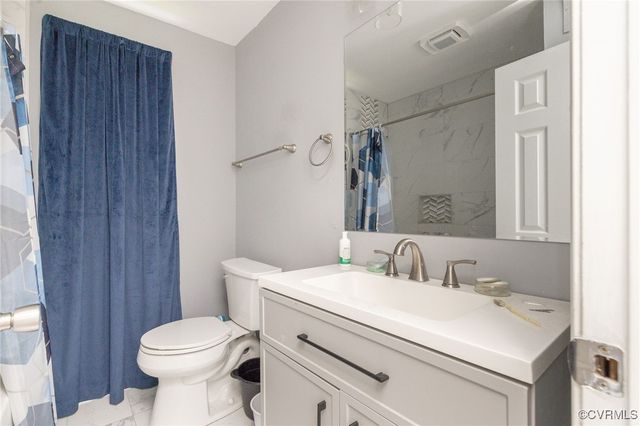 3411 Trenton St, Hopewell, VA 23860