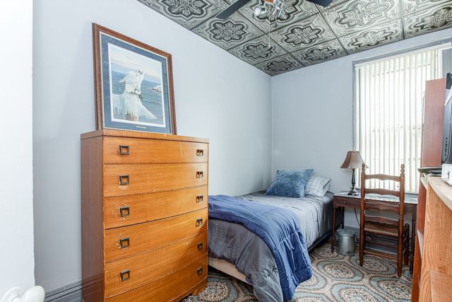 11349 S Saint Lawrence Avenue, Chicago, IL 60628
