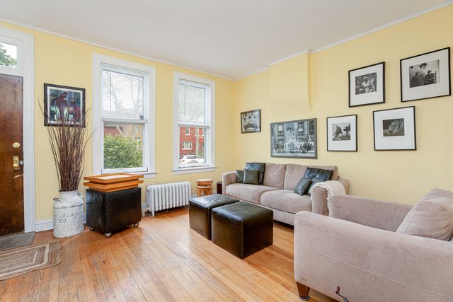 11349 S Saint Lawrence Avenue, Chicago, IL 60628