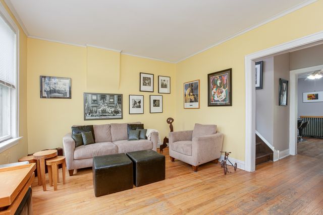 11349 S Saint Lawrence Avenue, Chicago, IL 60628