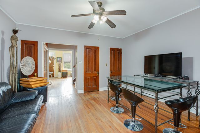 11349 S Saint Lawrence Avenue, Chicago, IL 60628