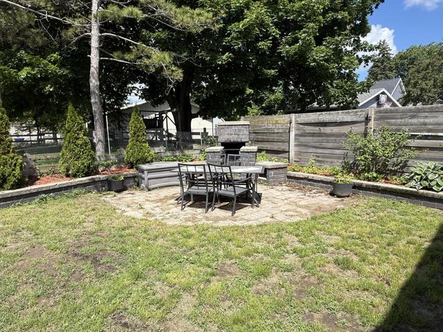 420 N 5th STREET, Manitowoc, WI 54220
