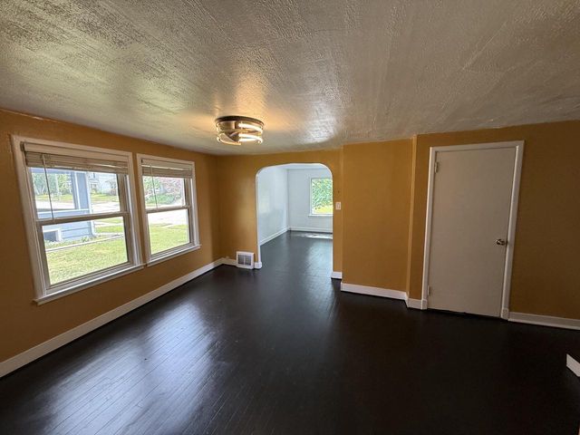 420 N 5th STREET, Manitowoc, WI 54220