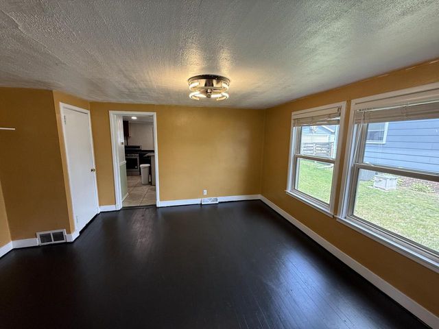 420 N 5th STREET, Manitowoc, WI 54220