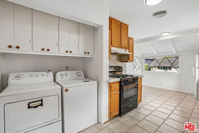 4792 Excelente Drive, Los Angeles, CA 91364