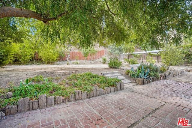 4792 Excelente Drive, Los Angeles, CA 91364