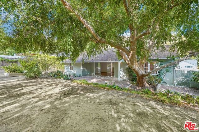 4792 Excelente Drive, Los Angeles, CA 91364