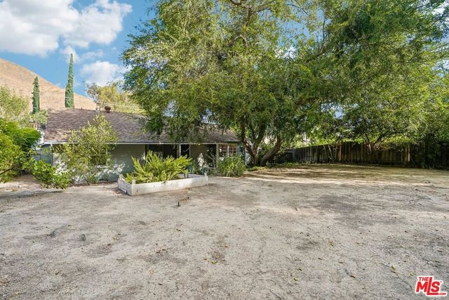 4792 Excelente Drive, Los Angeles, CA 91364