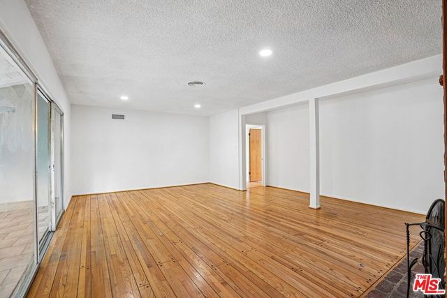 4792 Excelente Drive, Los Angeles, CA 91364
