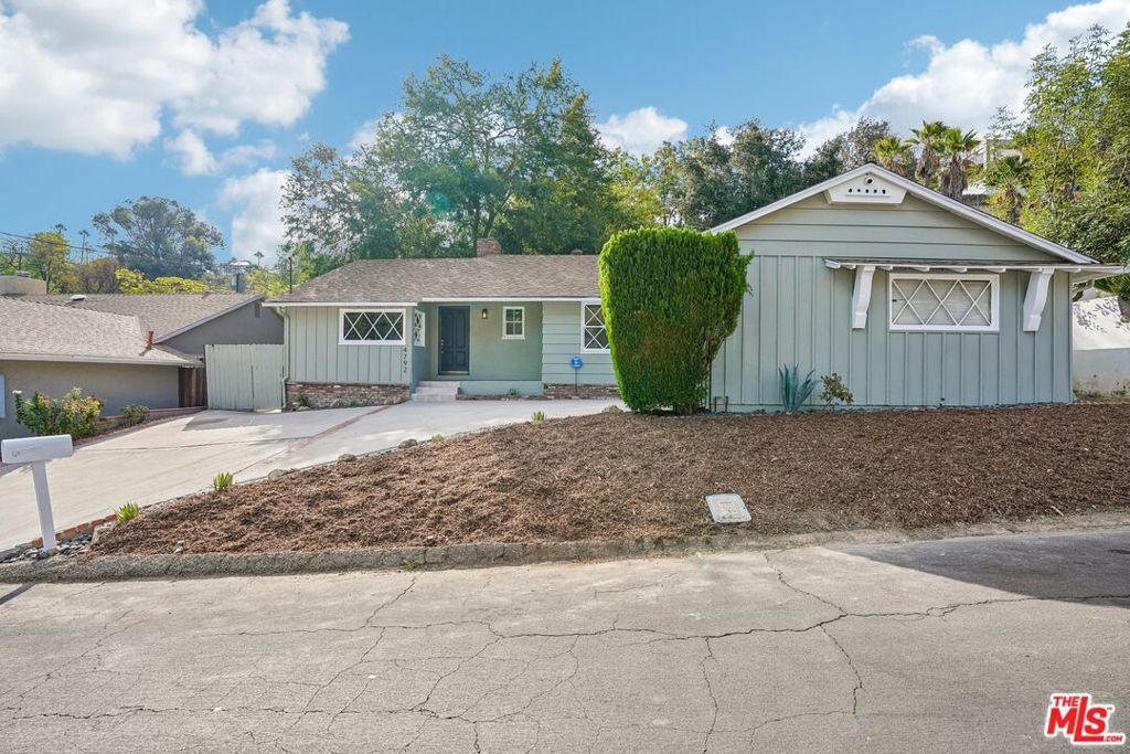 4792 Excelente Drive, Los Angeles, CA 91364 — photo 2