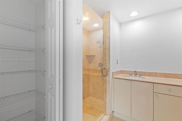 1755 E Hallandale Beach Blvd 501E, Hallandale Beach, FL 33009