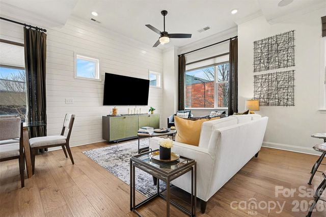 6343 Southgrove Street, Charlotte, NC 28277