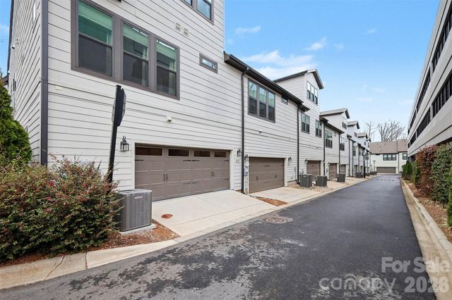 6343 Southgrove Street, Charlotte, NC 28277