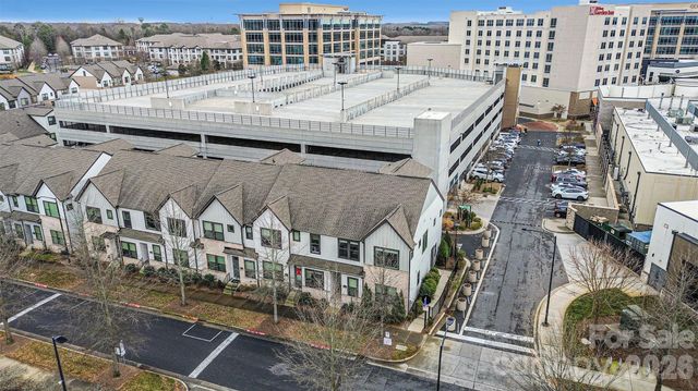 6343 Southgrove Street, Charlotte, NC 28277