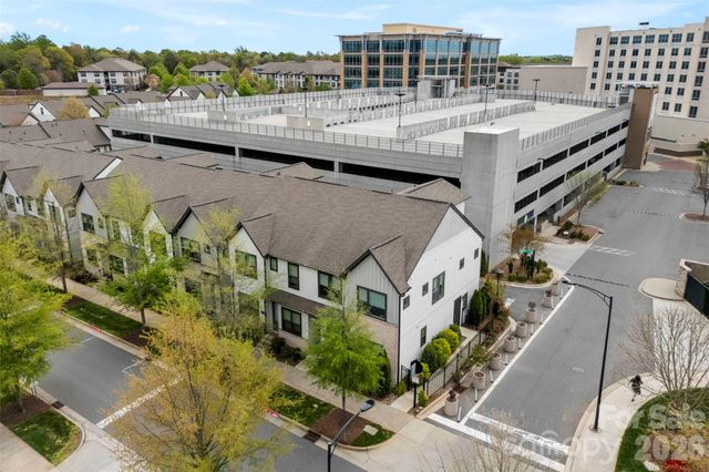 6343 Southgrove Street, Charlotte, NC 28277